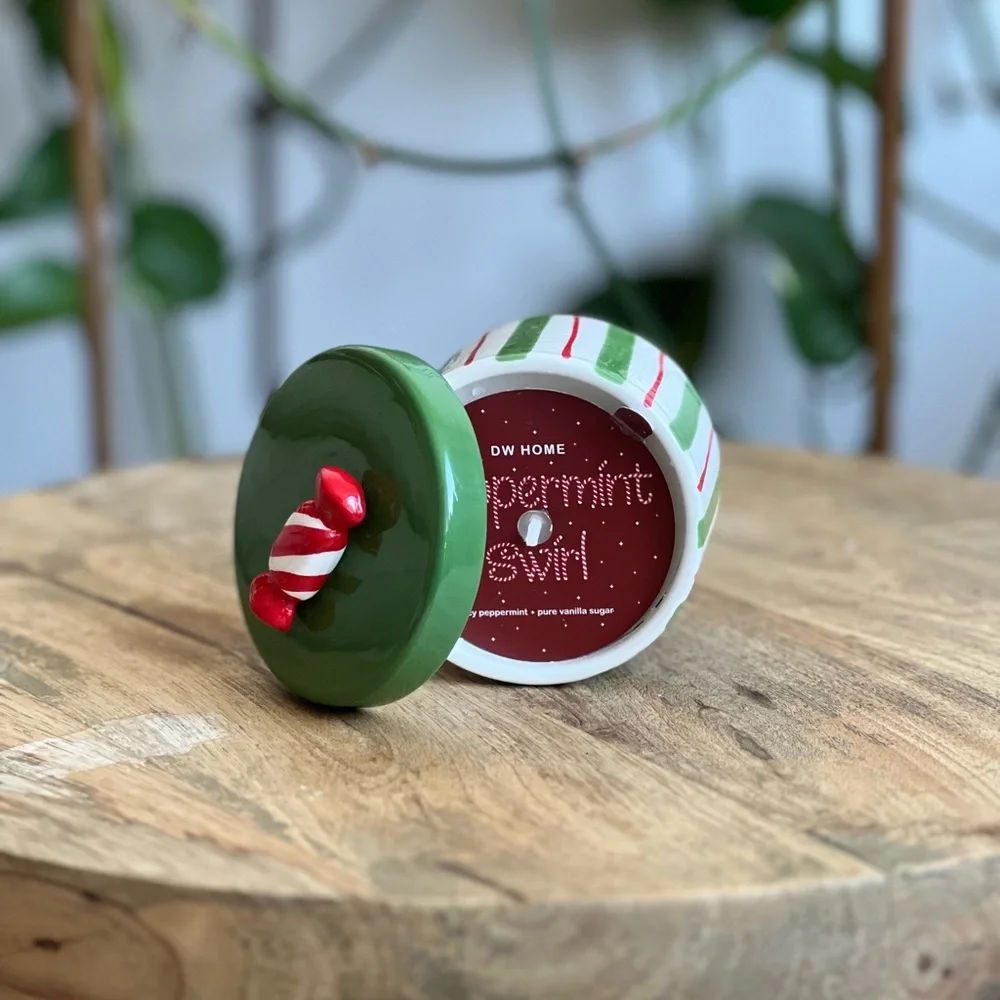 Peppermint Swirl Candle with Lid
